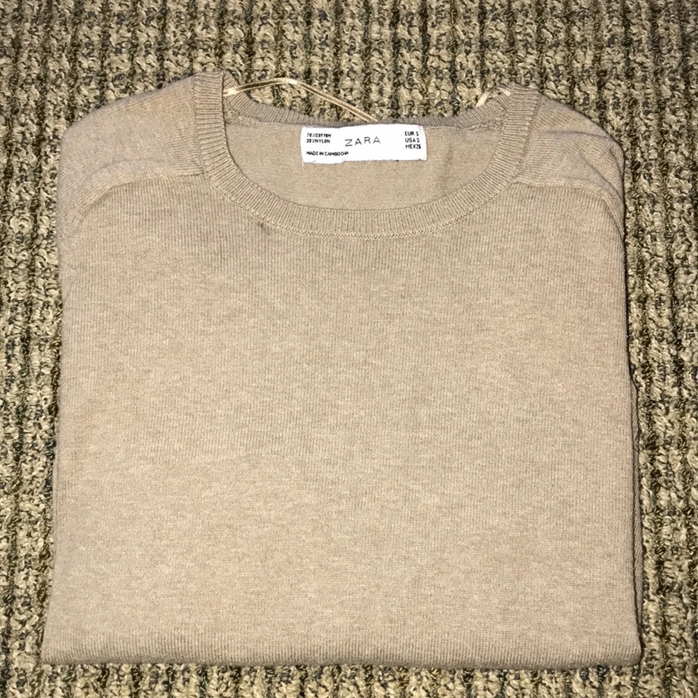 ZARA SMALL 3/4 SLEEVE BEIGE SWEATER